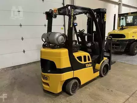 Propane Forklifts 2020  Yale GLC060VX (7)
