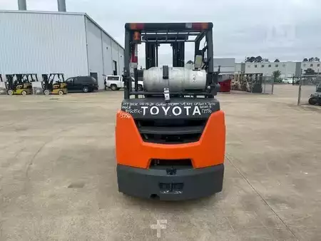 Montacargas GLP 2018  Toyota 8FGC35U (4)