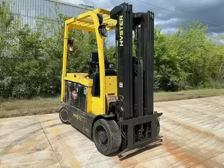 Montacargas Eléctrico (4 ruedas) - Hyster E65XN-40 (1)