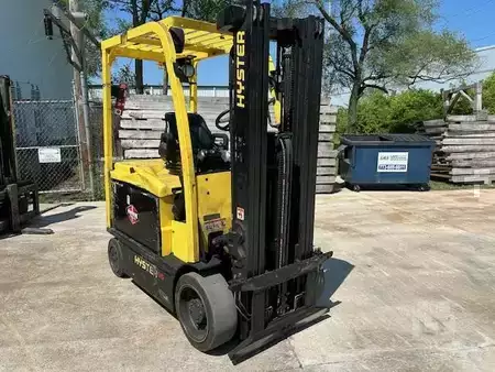 Montacargas Eléctrico (4 ruedas) - Hyster E65XN-40 (1)