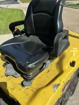 Montacargas Eléctrico (4 ruedas) - Hyster E65XN-40 (7)