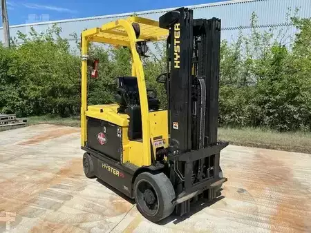Montacargas Eléctrico (4 ruedas) - Hyster E65XN-40 (4)