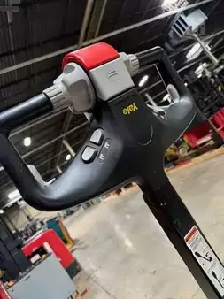 Electric Pallet Jacks 2015  Yale MPE060LV (5)