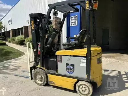 Montacargas Eléctrico (4 ruedas) 2021  Yale ERC045VG (2)
