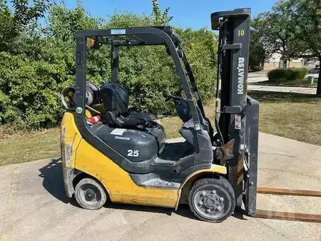 Propane Forklifts - Komatsu FG25ST-16 (2)