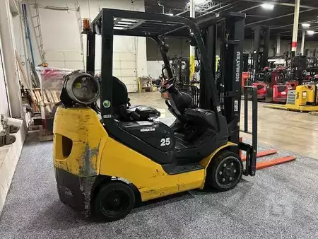 Propane Forklifts - Komatsu FG25ST-16 (4)