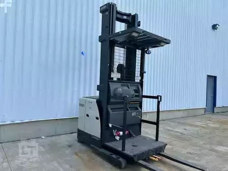 Order Picker 2021  Crown SP3520-30 (1)