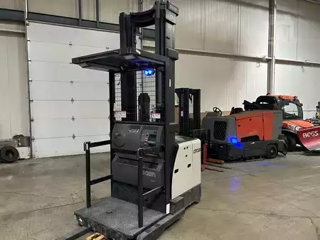 Order Picker 2021  Crown SP3520-30 (1)