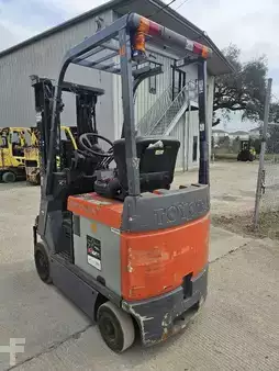 4-Wheel Electric 2017  Toyota 7FBCU18 (3)