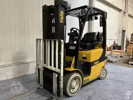 Propane Forklifts 2017  Yale GLC050VX (1)