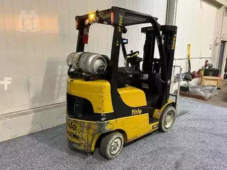 Propane Forklifts 2017  Yale GLC050VX (3)
