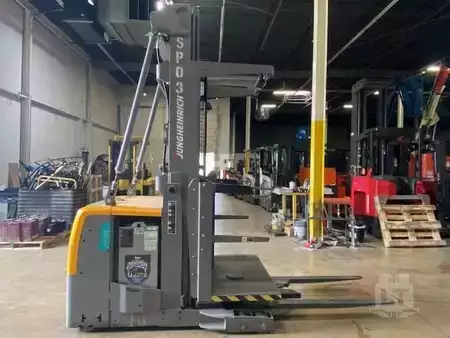 Surtidor de pedidos vertical 2019  Jungheinrich EKS314 (1)