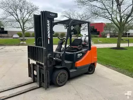 Propane Forklifts 2016  Doosan GC40S-5 (6)