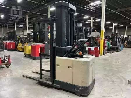 Order Picker 2002  Crown SP3020-30 (4)
