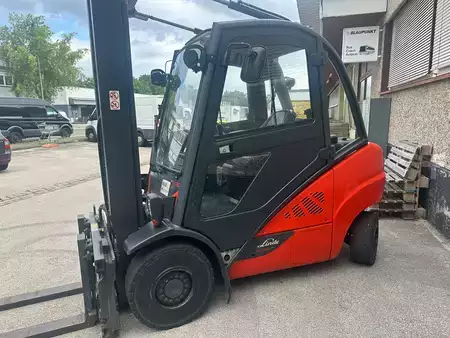 Dieselstapler 2018  Linde H30D (1)