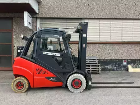 Dieselstapler 2019  Linde H25/600 D (1)