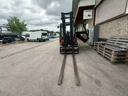 Dieselstapler 2019  Linde H25/600 D (12)
