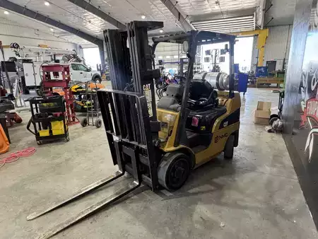 Propane Forklifts - CAT Lift Trucks C5000 (15)