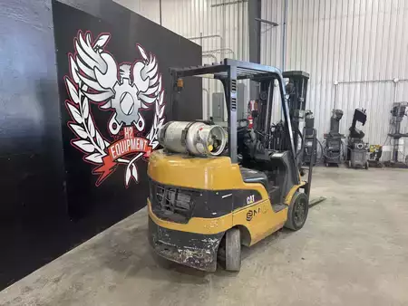 Propane Forklifts - CAT Lift Trucks C5000 (2)