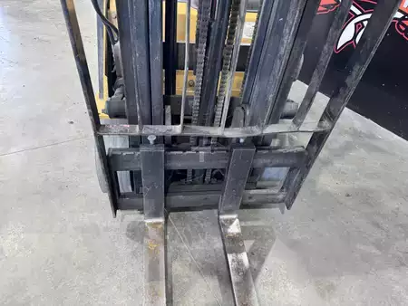 Propane Forklifts - CAT Lift Trucks C5000 (4)