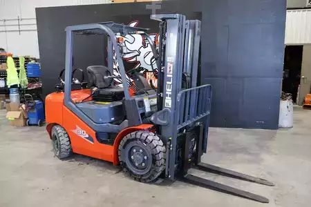 Gasoline Forklifts 2026  Heli CPQYD30-KU1H (1)