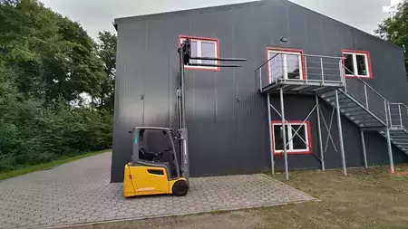Elektro 3 Rad 2018  Jungheinrich EFG 220 (7)