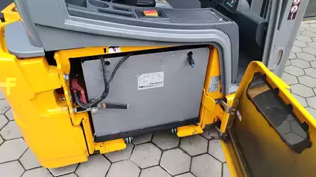 Elektro 3 Rad 2018  Jungheinrich EFG 220 (15)
