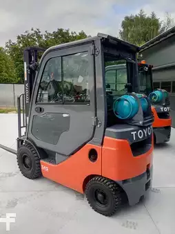 Carrelli elevatori GPL 2022  Toyota 02-8FGF15 (13)