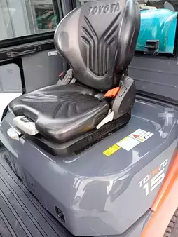 Carrelli elevatori GPL 2022  Toyota 02-8FGF15 (17)