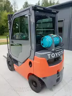 Carrelli elevatori GPL 2022  Toyota 02-8FGF15 (7)