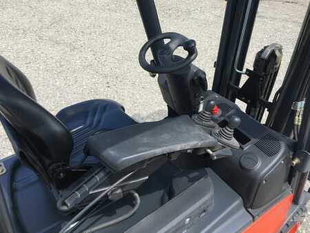 Elektro 3 Rad 2012  Linde E16C-01 (6)
