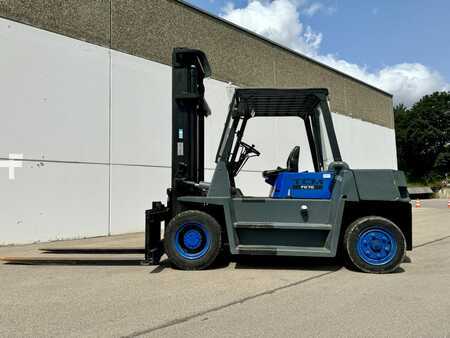 Diesel Forklifts 1990  TCM FD70Z7 (1)