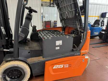 El Truck - 4-hjul 2016  Doosan B25X-7 (9)