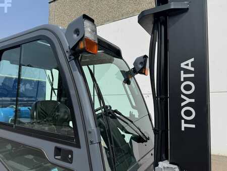 Carretilla elevadora GLP 2015  Toyota 02-8FGF25 (6)