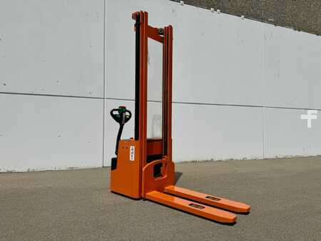 Hochhubwagen 2016  Doosan LEDS14 (5)