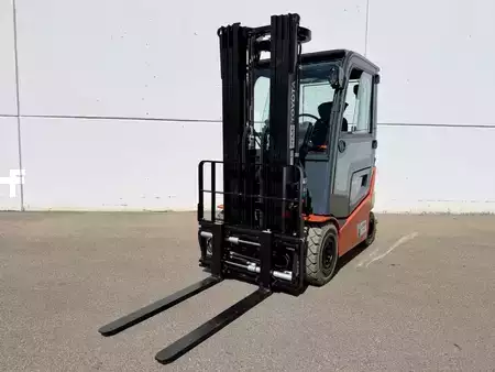 Electric - 4 wheels 2023  Toyota 9FBMK25 (4)