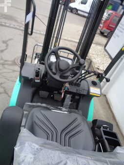 Carrelli elevatori GPL 2024  Mitsubishi FG25N (5)