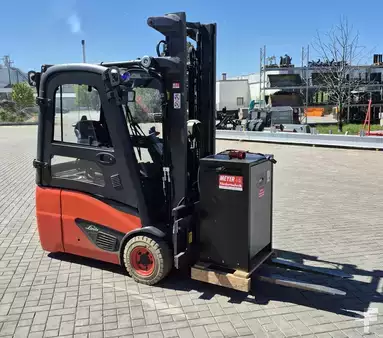 Elektro 4 Rad  Linde E 14 -02 Evo (3)