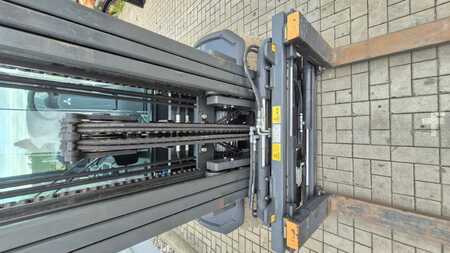 Elektro 4 Rad 2025  Mitsubishi FB50N (10)