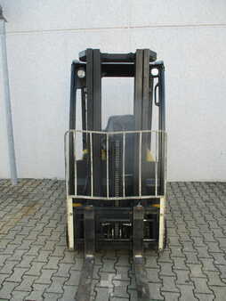 Electric - 3 wheels 2010  Yale ERP15VT SWB (5)