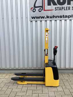 Pallet Stackers - Yale MSC10 (4)