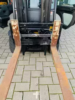 Gas truck 2017  Yale GLP35VX (13)