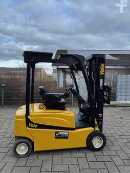 Eléctrico - 4 rodas 2017  Yale ERP20VF (2)