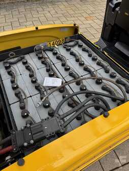 Eléctrico - 4 rodas 2017  Yale ERP20VF (5)