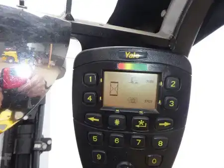 Elektro 4 Rad 2010  Yale ERP16VF MWB (9)