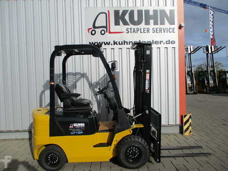 Carrelli elevatori diesel 2019  Utilev UT18P (1)