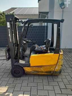 3-wiel elektrische heftrucks 2000  Jungheinrich EFG DF16L (4)