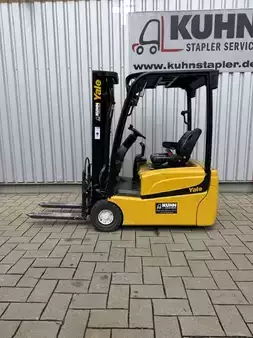 Elektro tříkolové VZV 2010  Yale ERP18VT MWB (1)