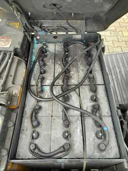 Sähkö - 3 pyör 2006  Still RX50-10 (8)