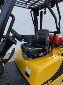 LPG heftrucks 2021  Yale GLP25VX (4)
